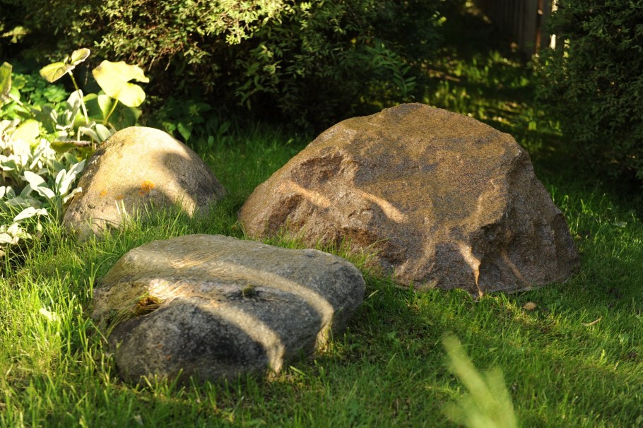 Шотландия каменные шары с ладонь