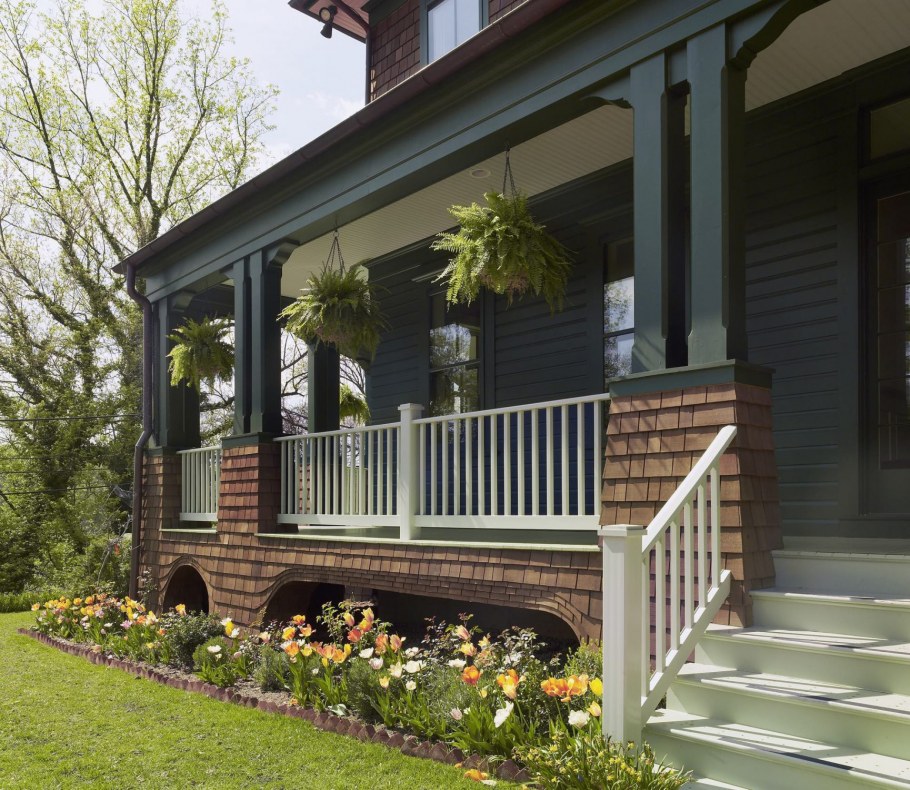 Терраса с колоннами