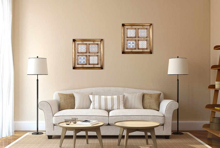 Диван к бежевым стенам