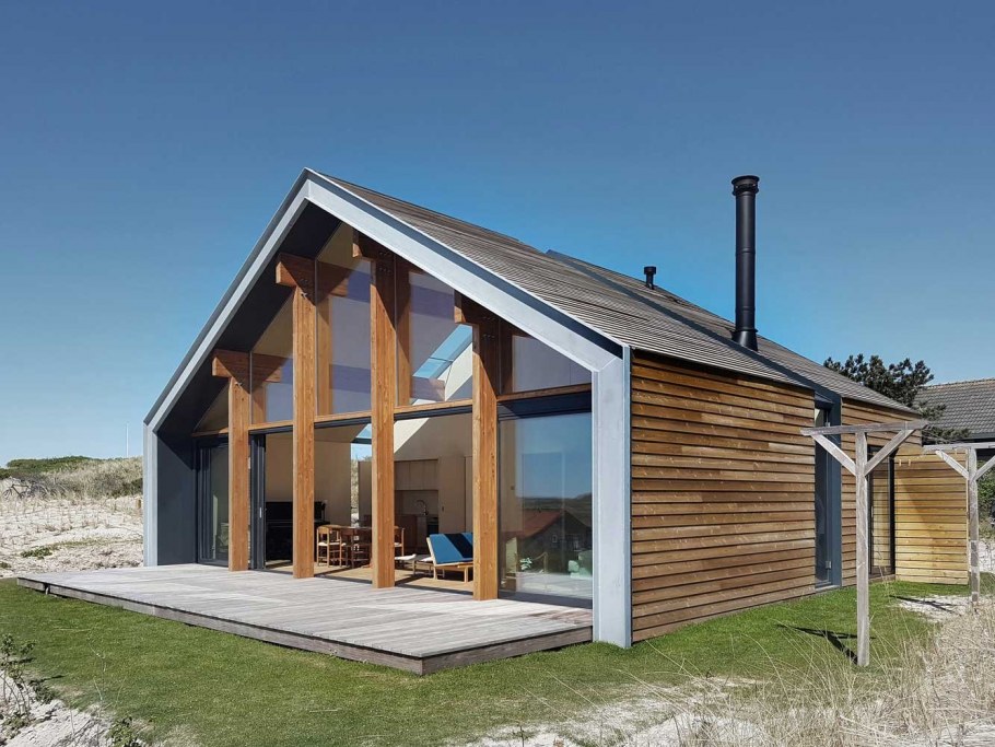 Одноэтажный стеклянный дом