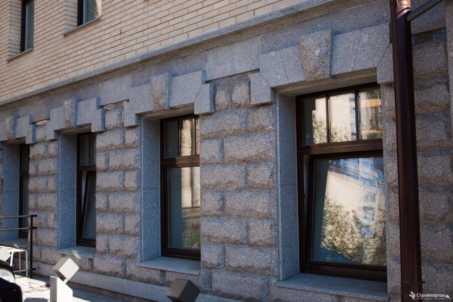 Фасад частного дома под камень