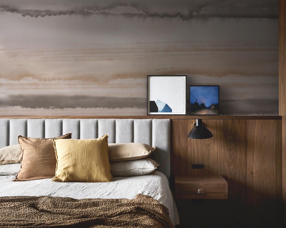 Спальня в фиолетовых тонах