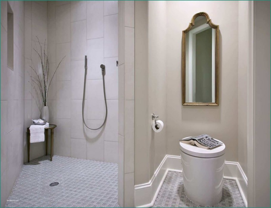 Валенька душевая с унитазом