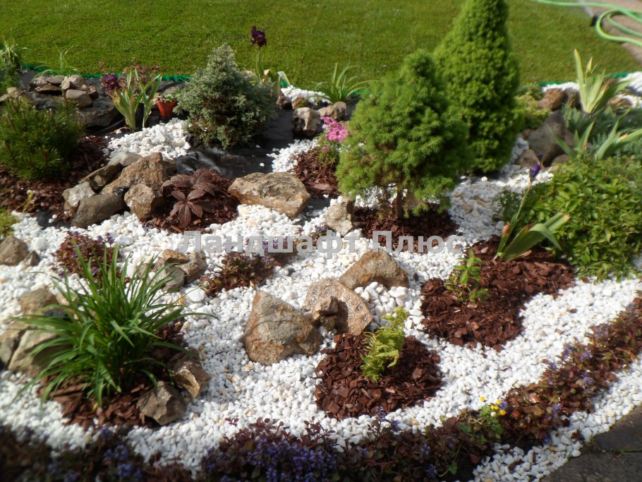 Цветник Альпийская горка, рокарий