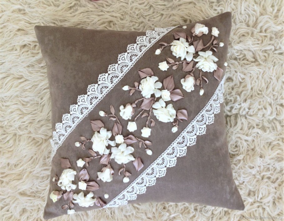 Красивые декоративные подушки