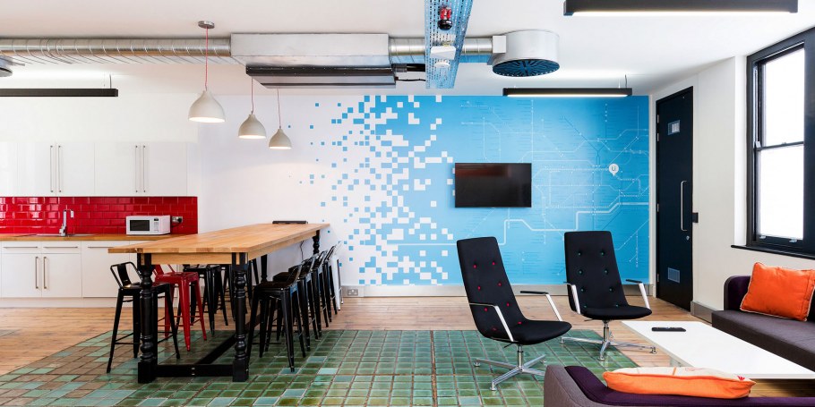 Современная покраска стен в офисе