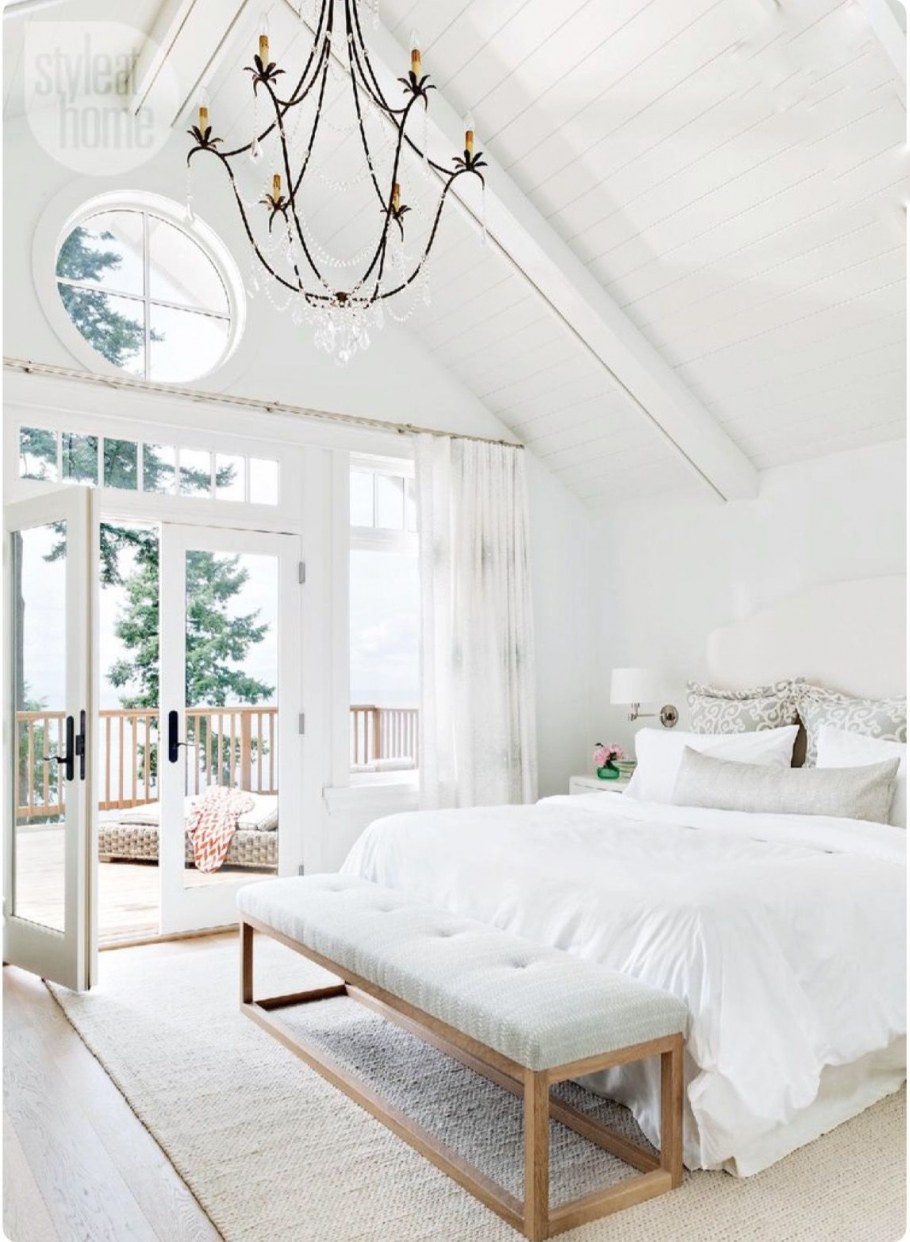 Белый интерьер квартиры