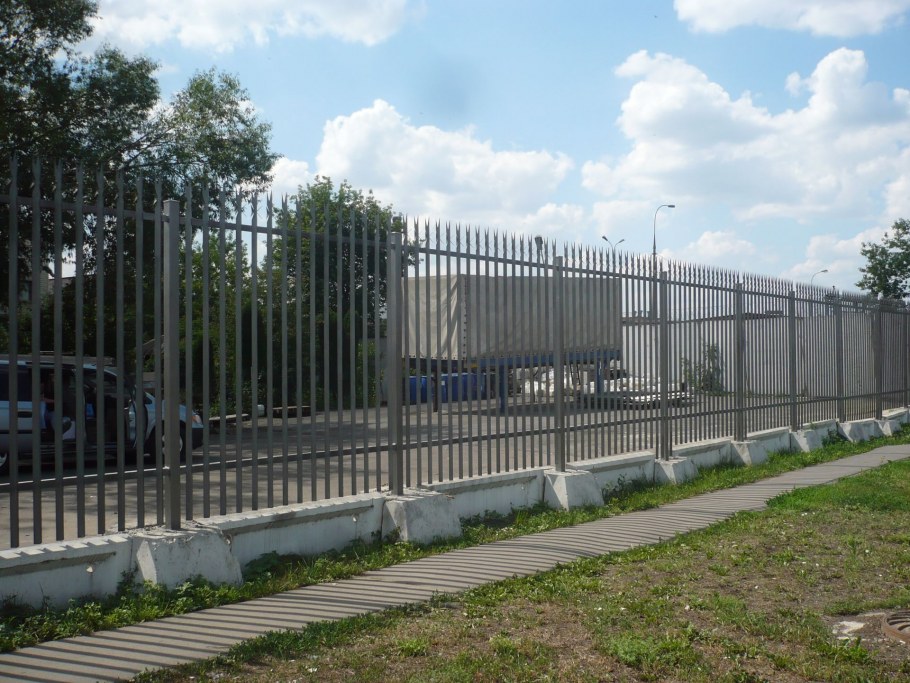 Забор для ограждения территории