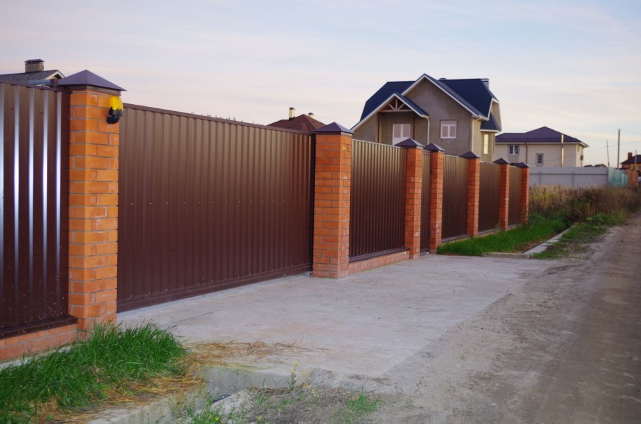 Забор с воротами