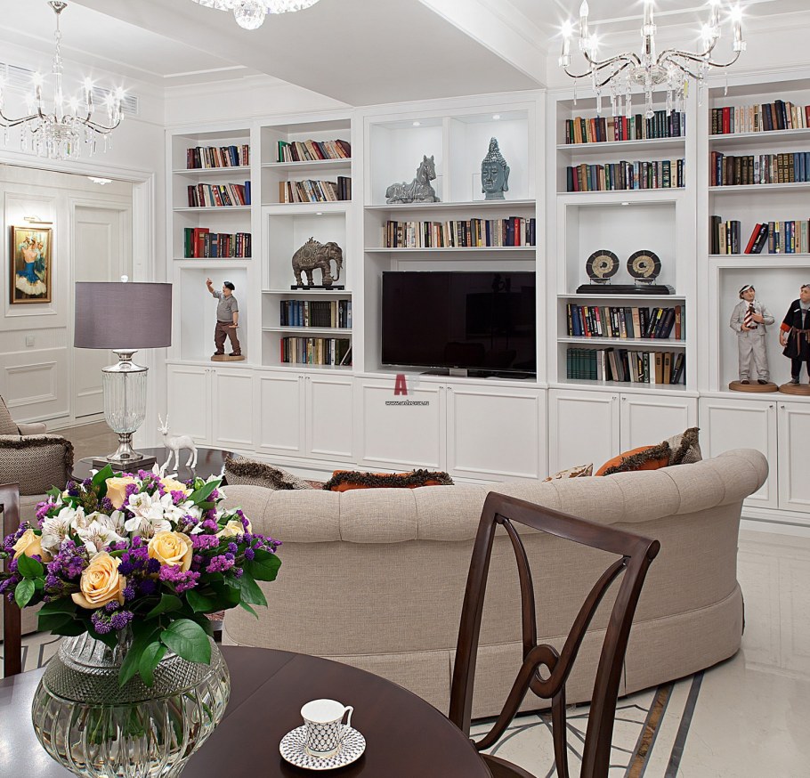 Интерьер большой прихожей