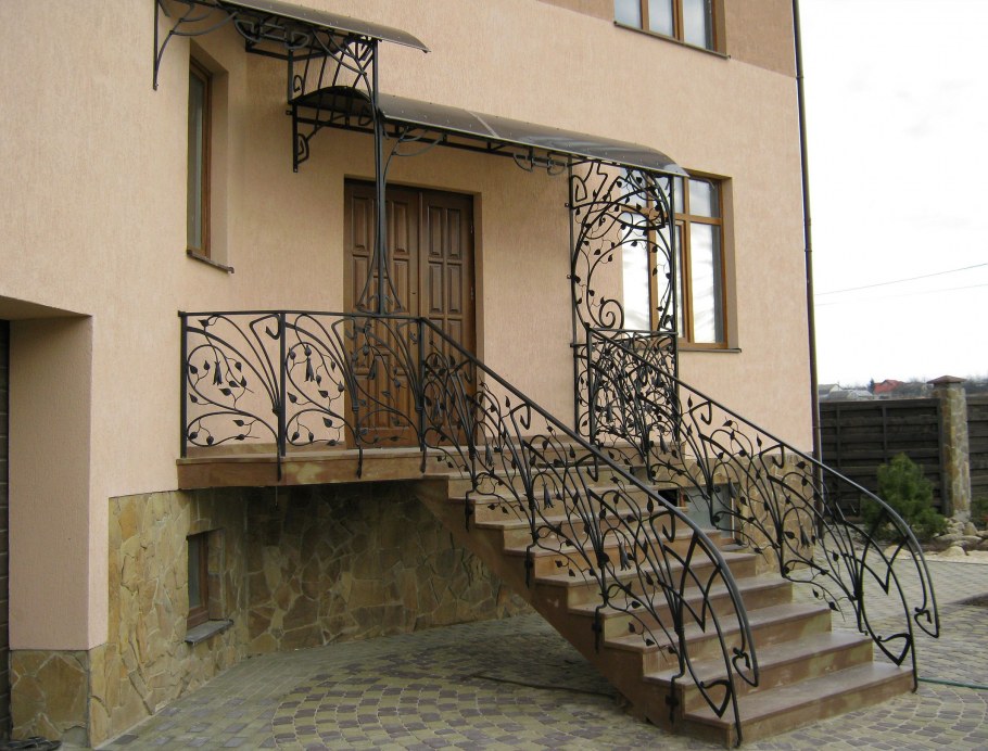 Старинный козырек