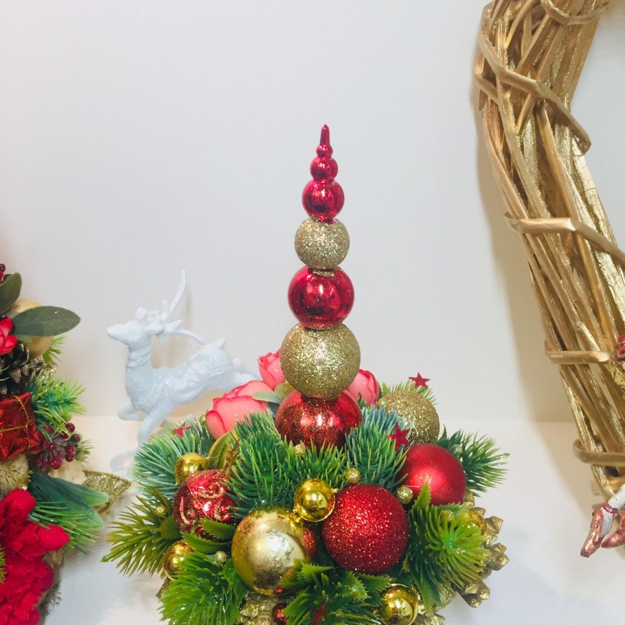 Гирлянда из шишек