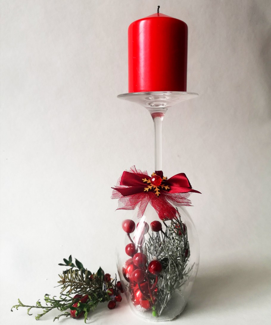 Новогодний декор месяц