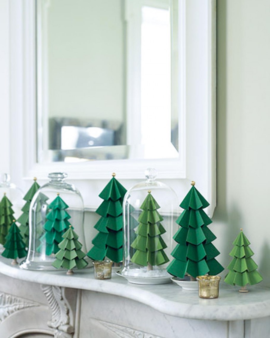 Елочная игрушка из шишки