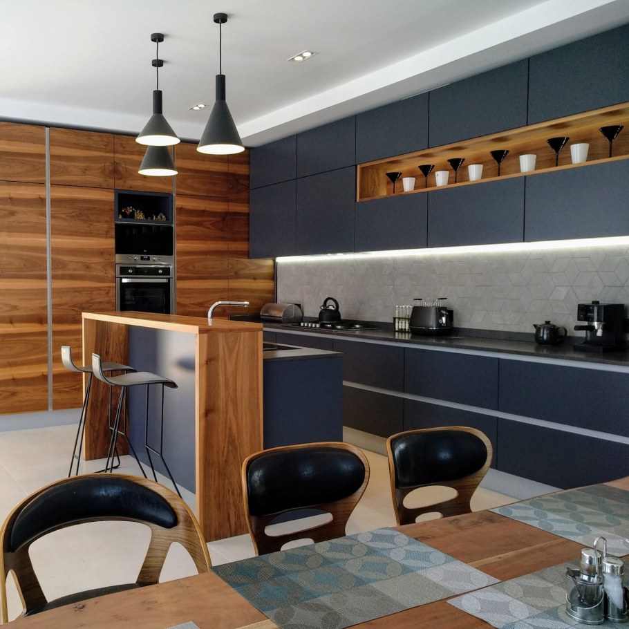 Модные кухонные интерьеры