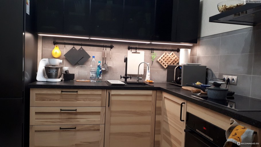 Икеа кухни КНОКСХУЛЬТ С черной столешницей