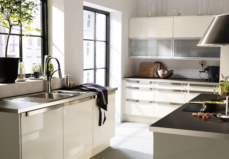 Фасад ЮТИС икеа