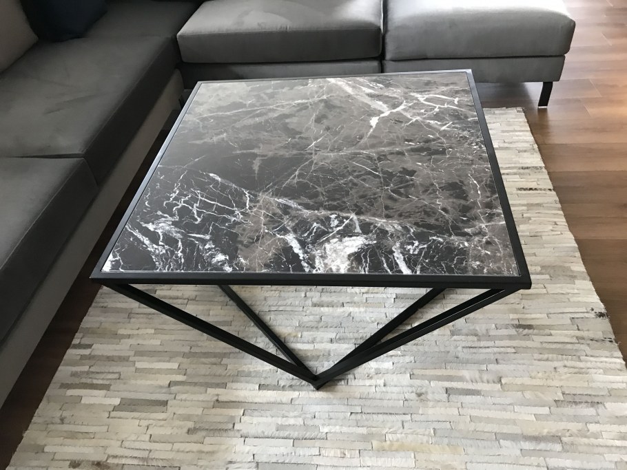 Столик интерьерный Marble с чёрным мрамором