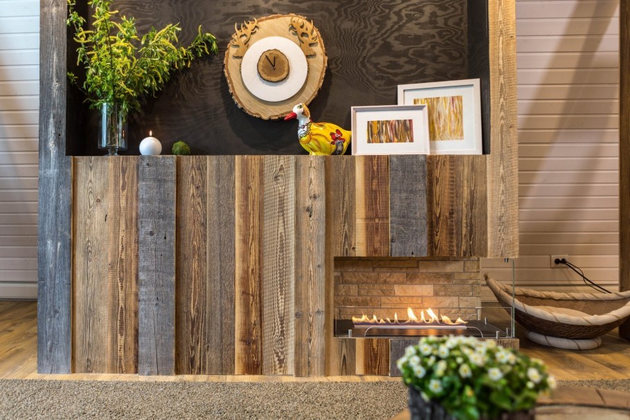 Отделка амбарной доской