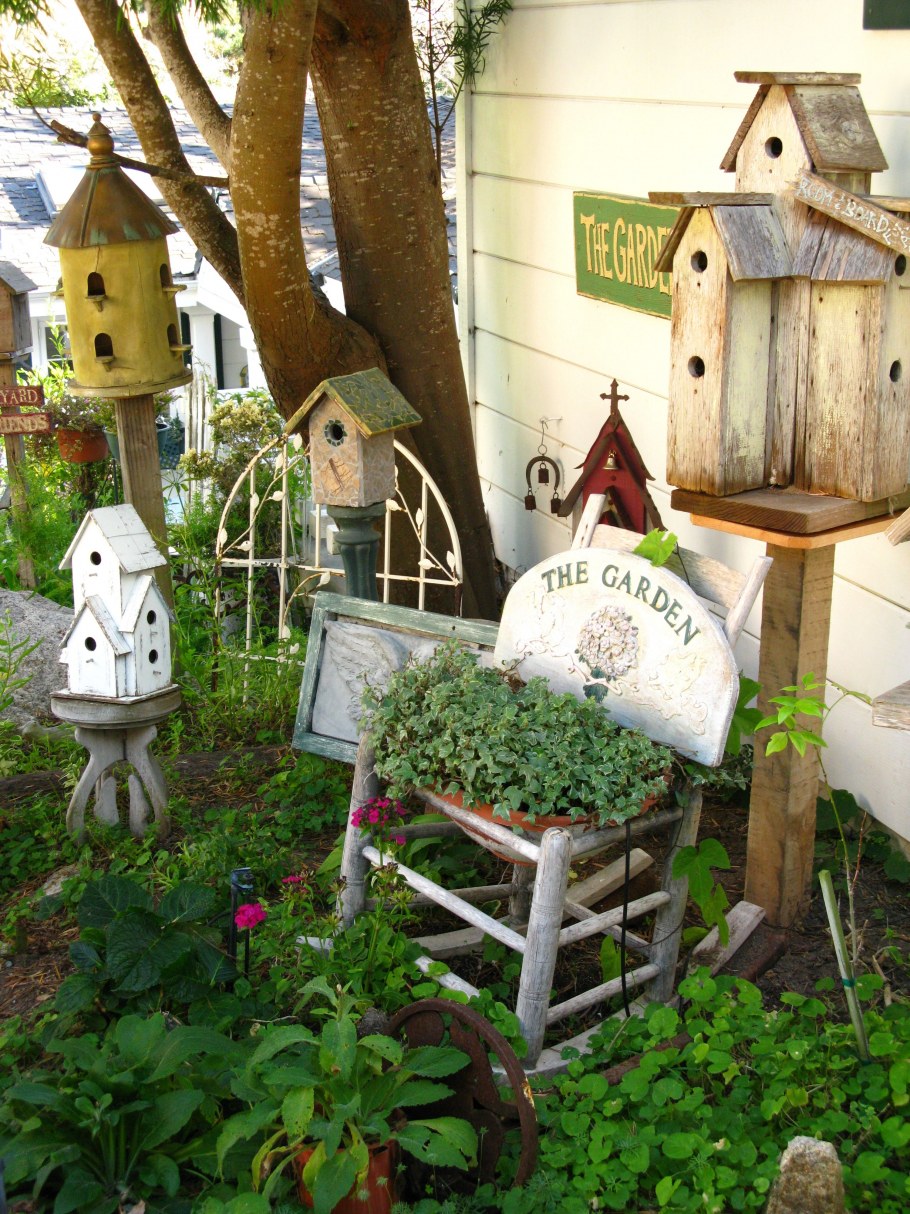 Декорации для сада своими руками