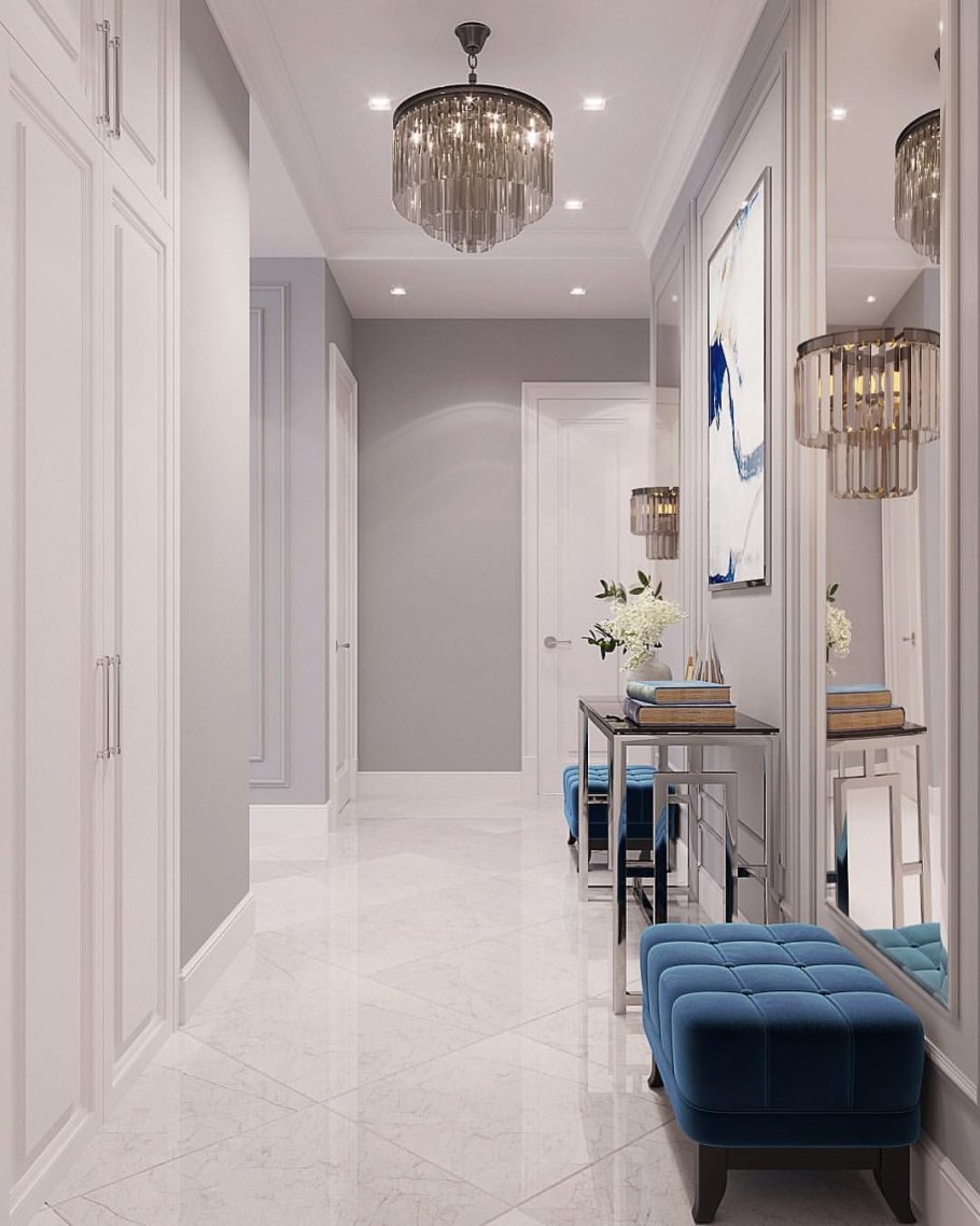 Прихожая в голубых тонах