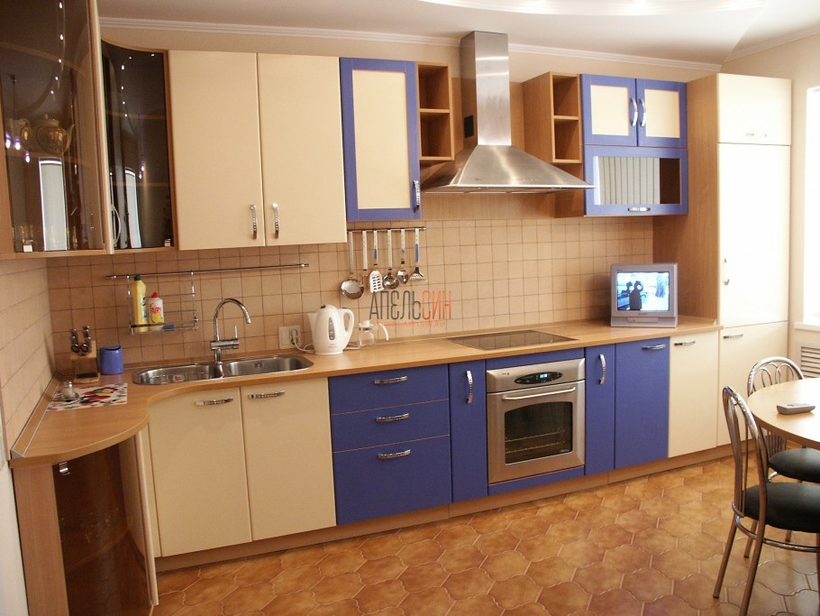 Кухонный гарнитур в двухкомнатной квартире