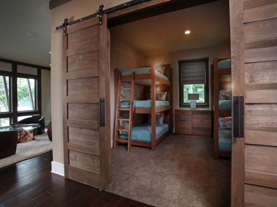 Прихожая в рустикальном стиле