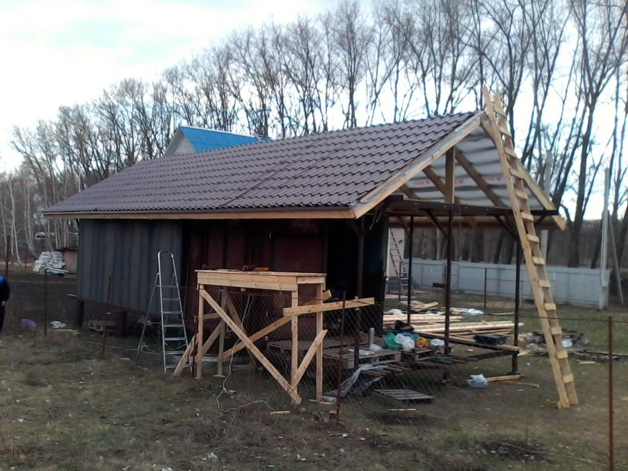 Стройка на даче своими руками