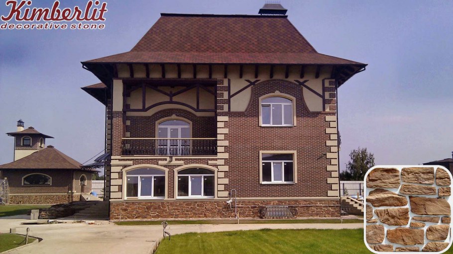 Облицовка коричневым кирпичом