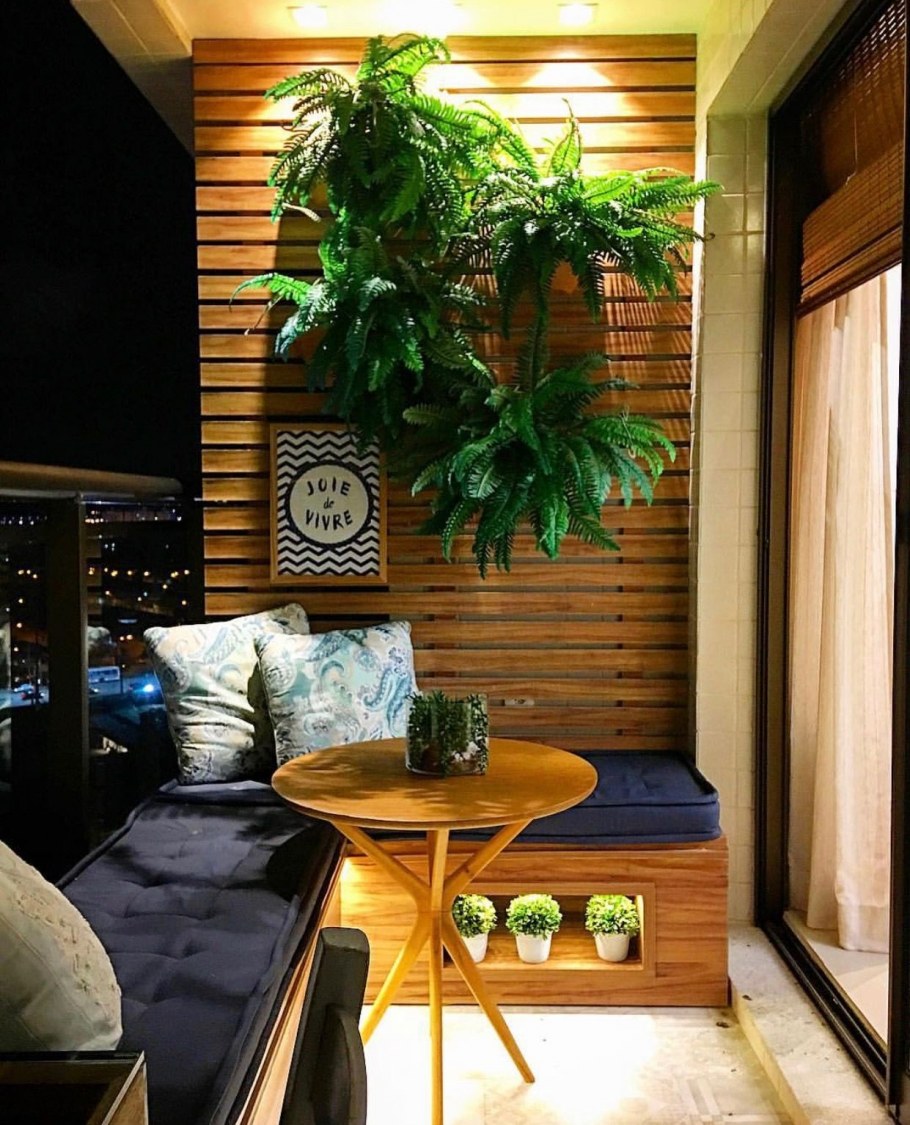 Балкон в деревянном стиле