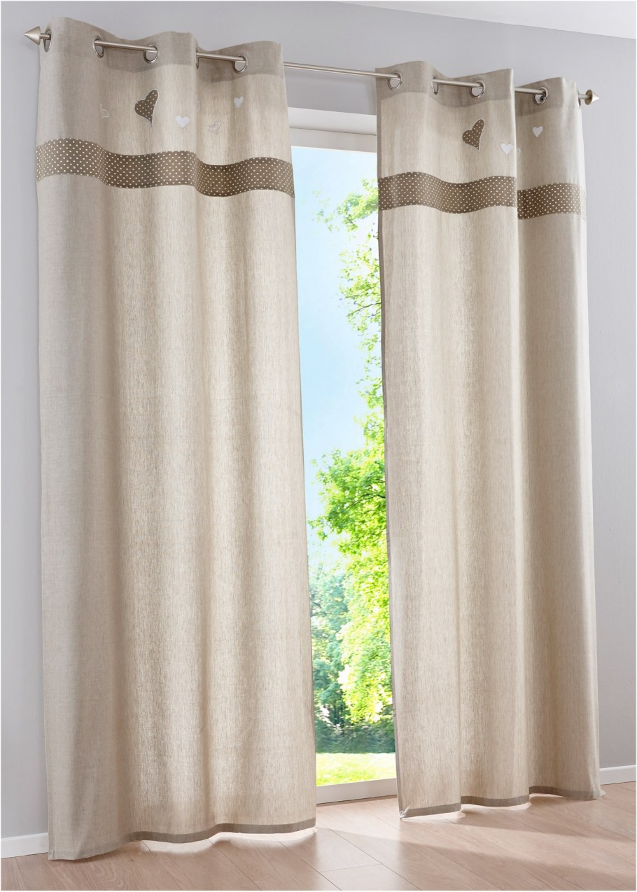 Шторы на люверсах в гостиную