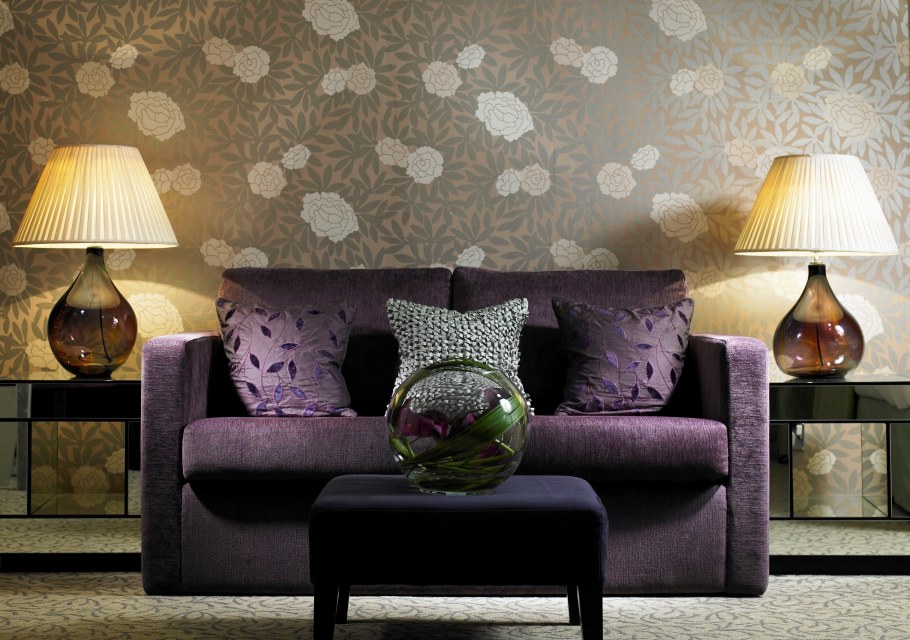 Стильные обои в гостиную