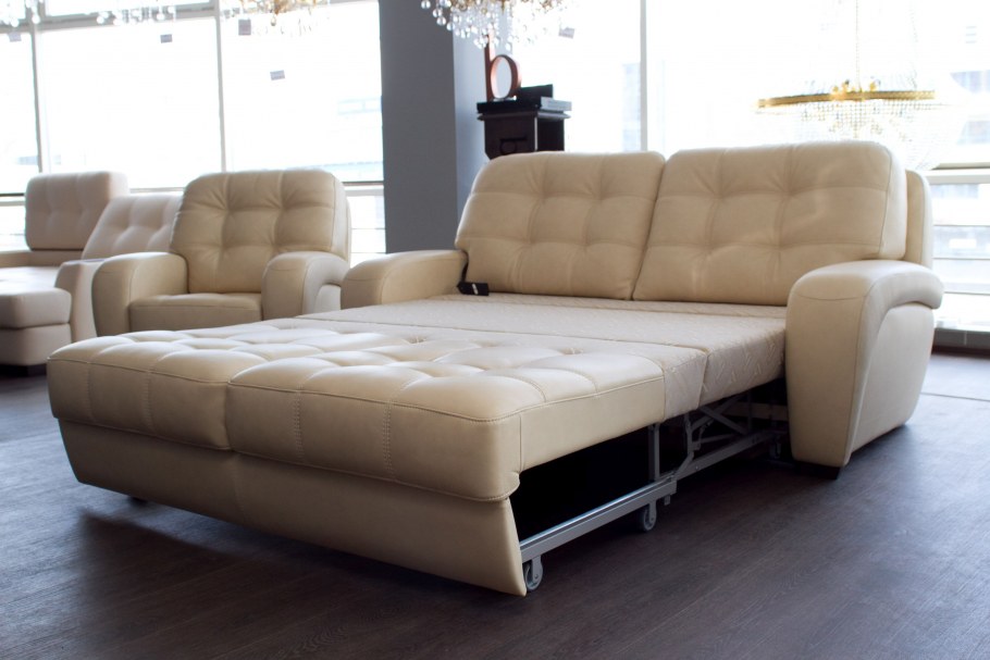 Диван Форсайт Британника