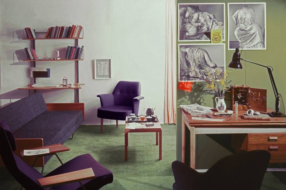 Mid-Century Modern: Furniture of the 1950s книга