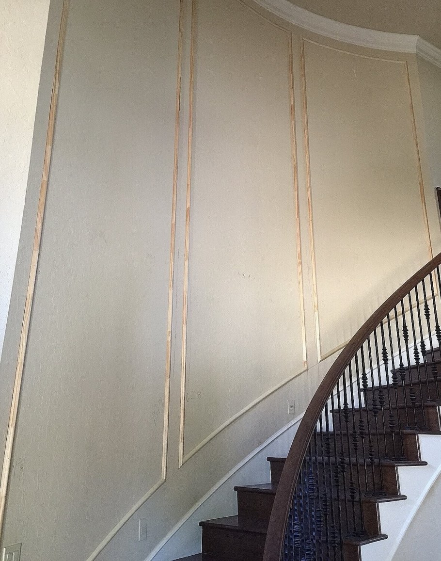 Молдинги на лестничном марше