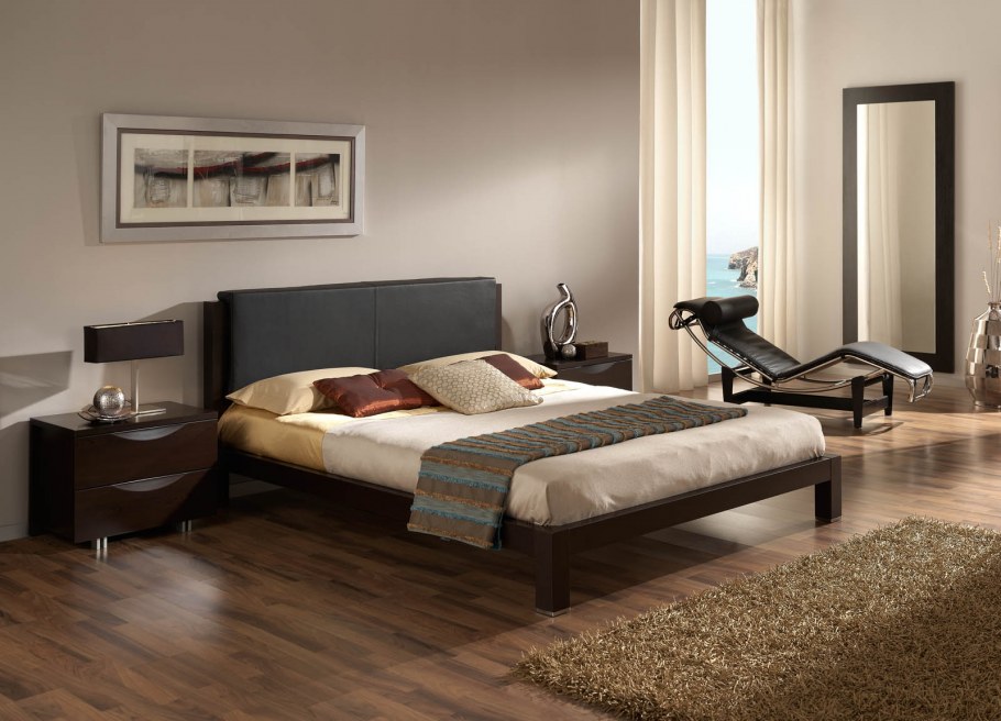 Спальня в бело коричневых тонах