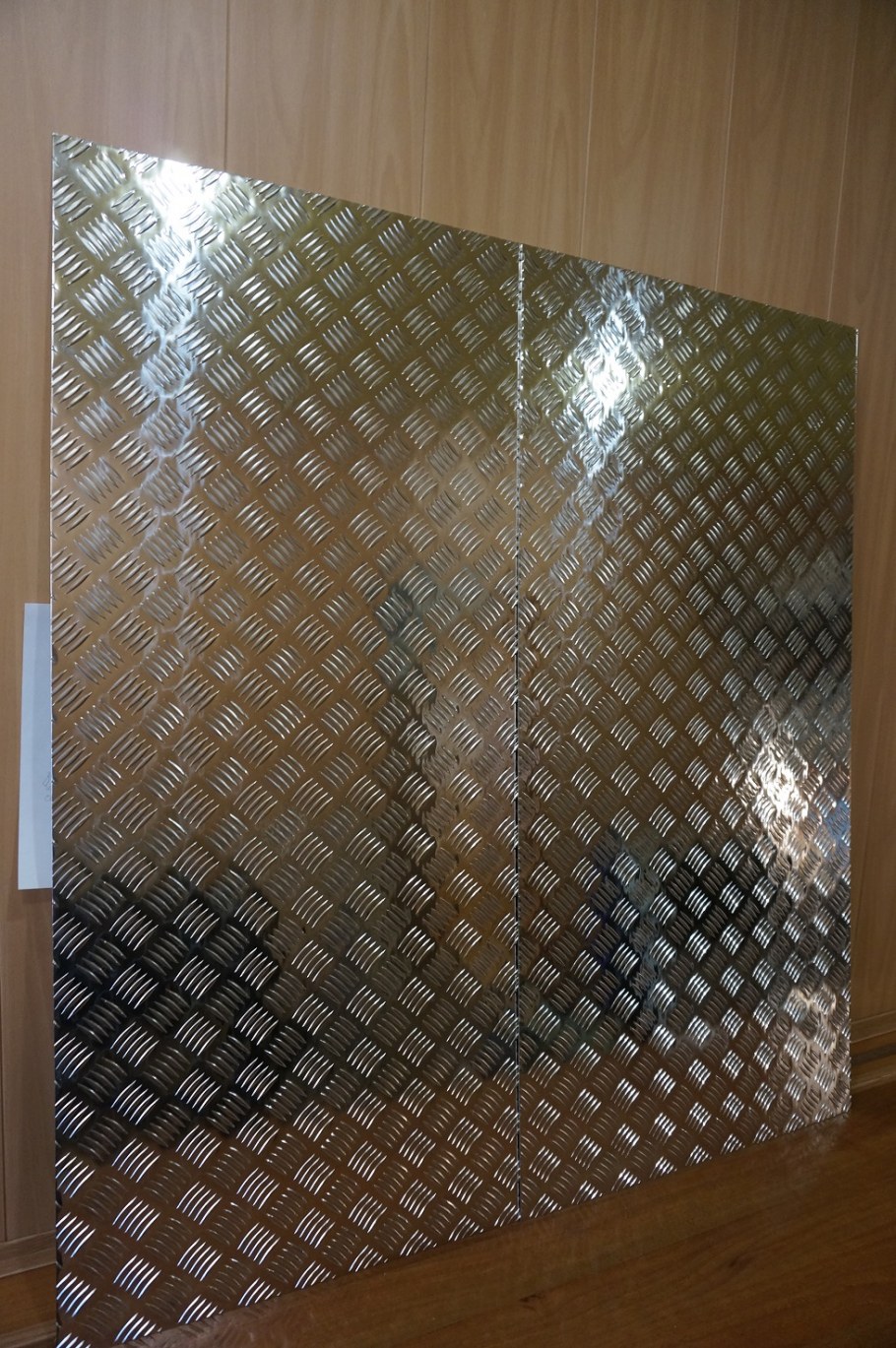 Металлический подвесной перфорированный потолок PERFOLUM 3d