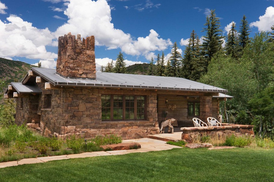 Ранчо в США каменный дом