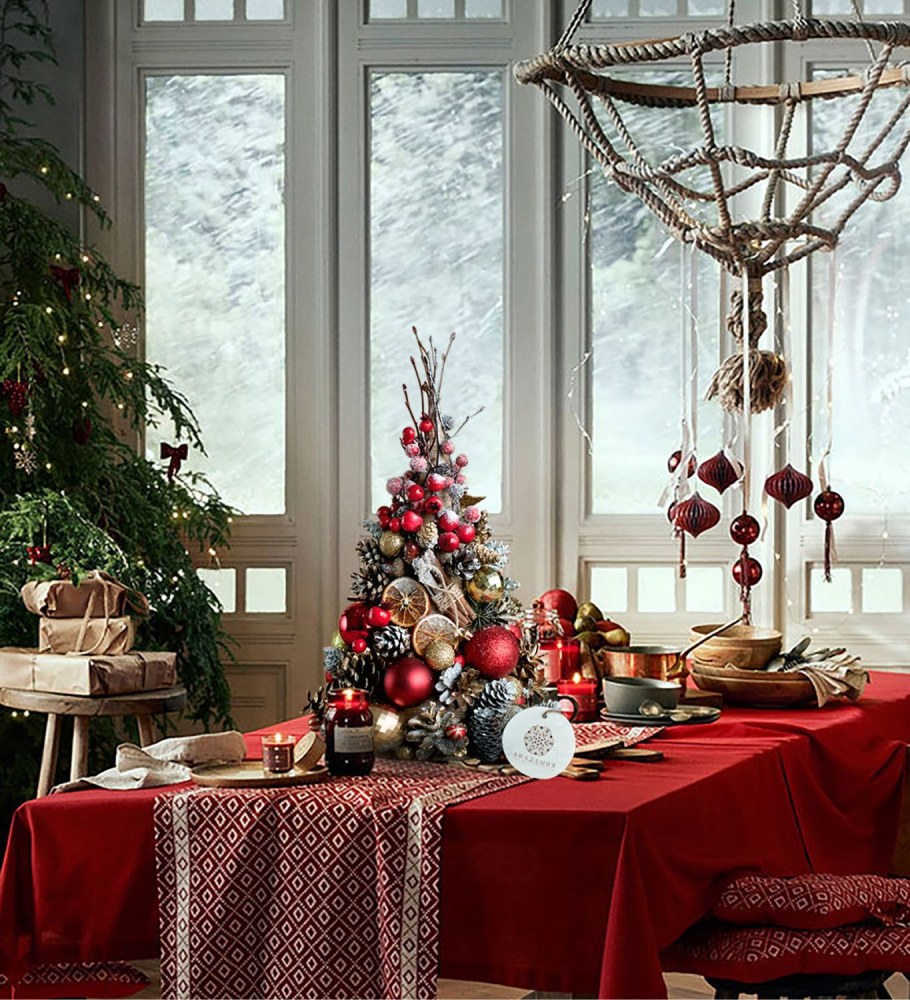 Новогодний интерьер красный