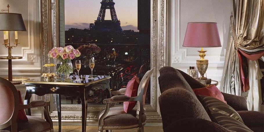 Plaza Athenee Париж