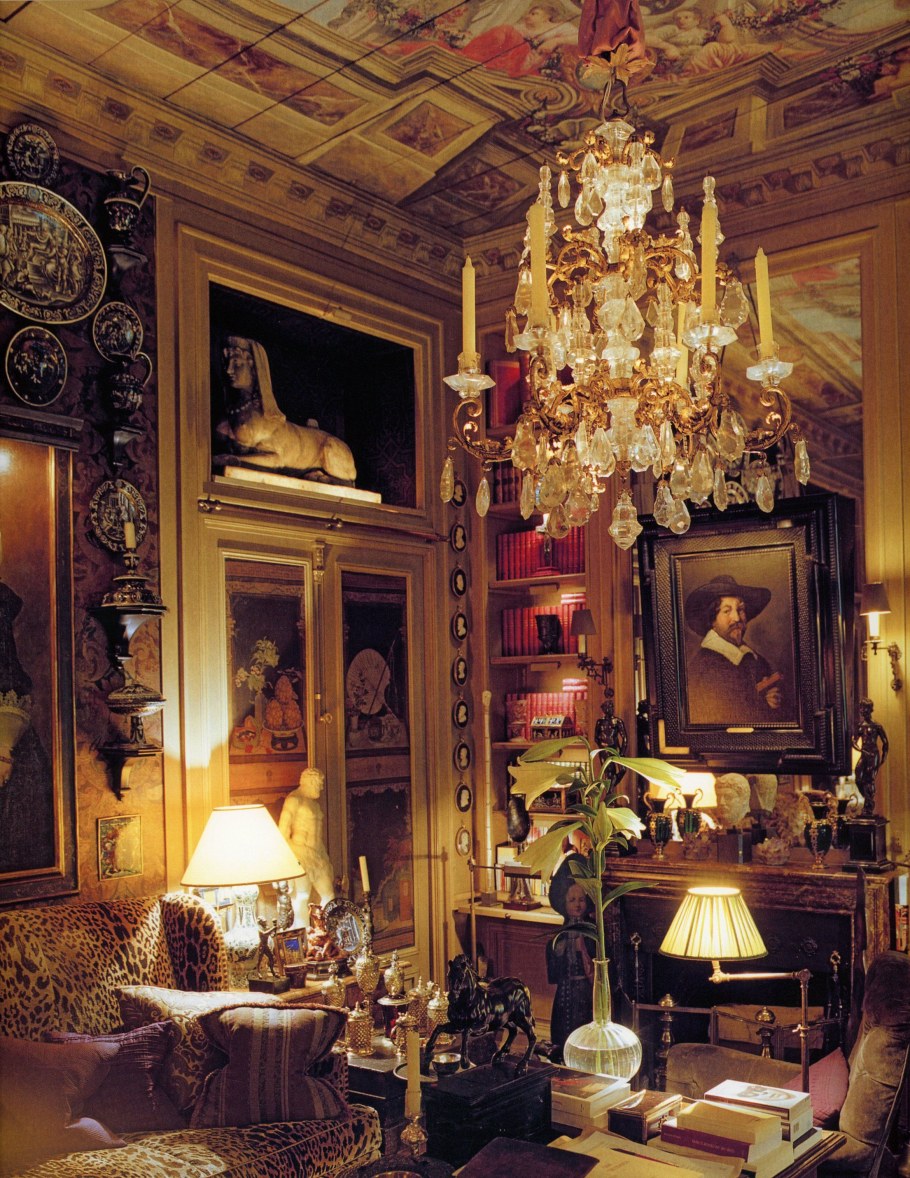 Интерьер Ив сен Лоран