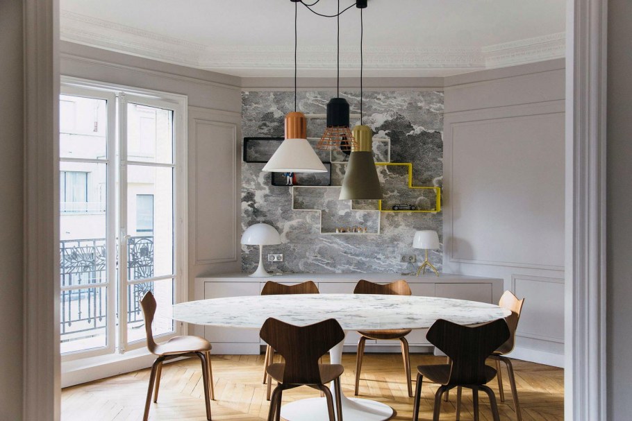 Франция Эйфелева башня с кафе