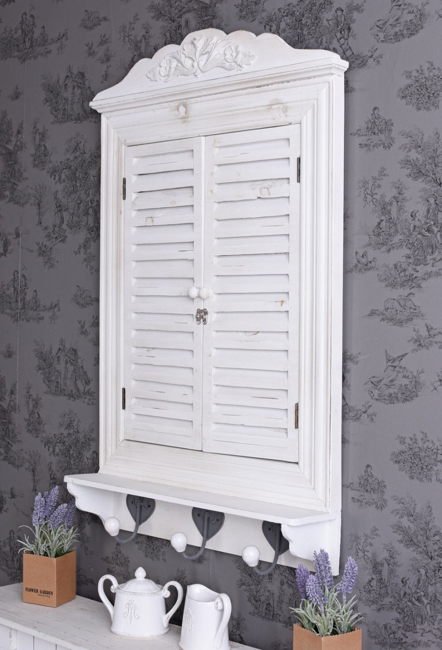 Ставни белые в Провансе