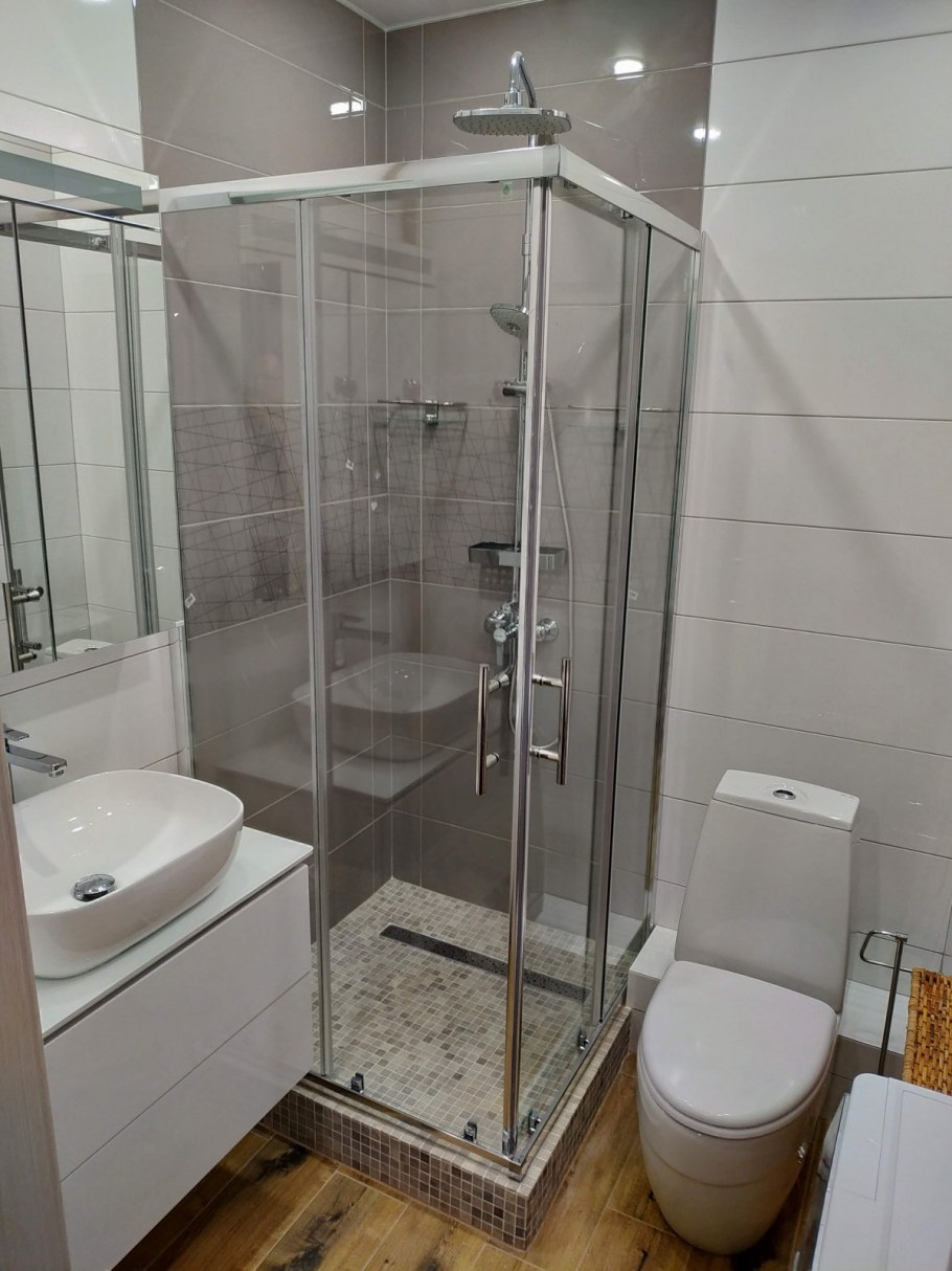 Ванные комнаты с душевыми