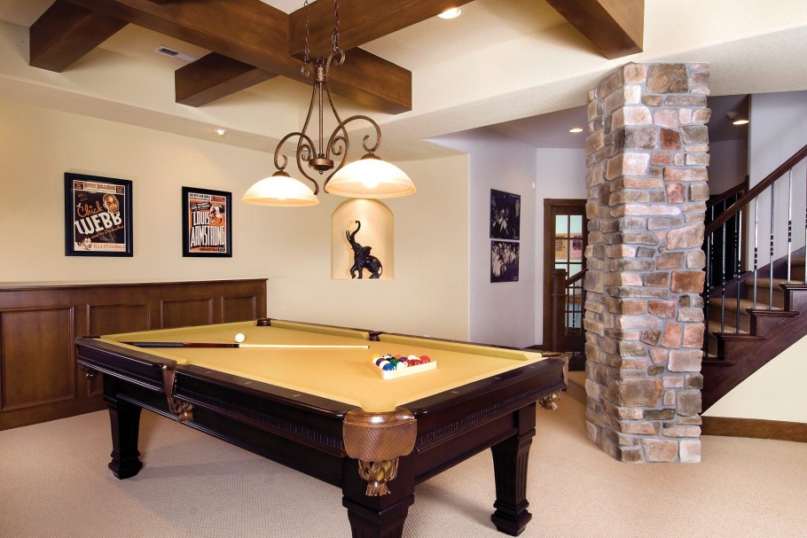 Бильярдная в современном стиле