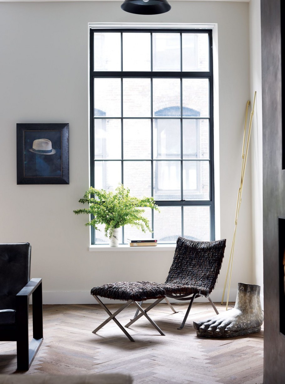 Черные окна в интерьере