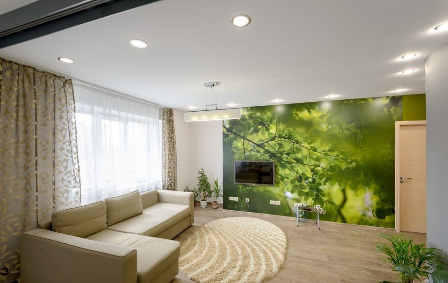 Натяжной потолок в гостиной