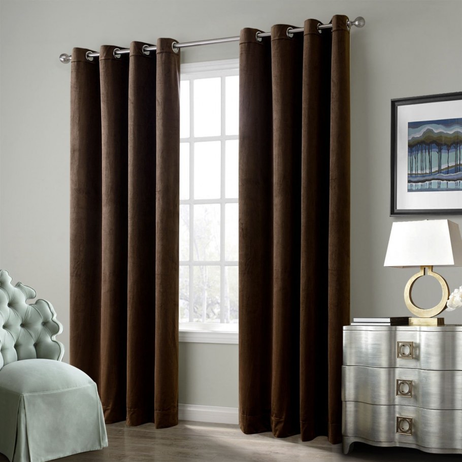 Шторы бархатные в гостиную