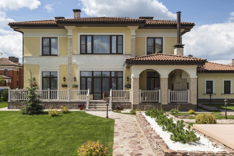 Фасад коттеджа