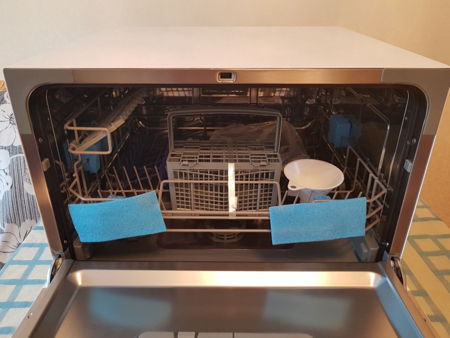 Настольная посудомоечная машина